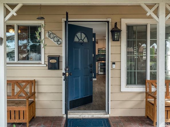 1006 N Hampton, Anaheim CA 92801