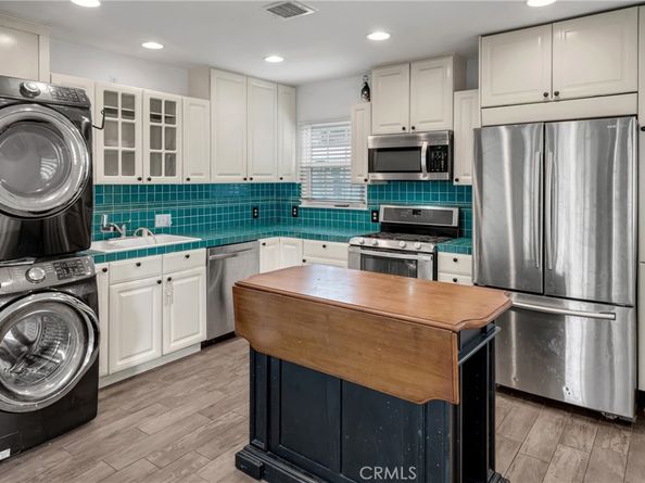1006 N Hampton, Anaheim CA 92801