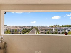 121 Reyes Alley, Lake Forest CA 92630