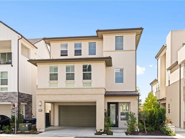 121 Reyes Alley, Lake Forest CA 92630