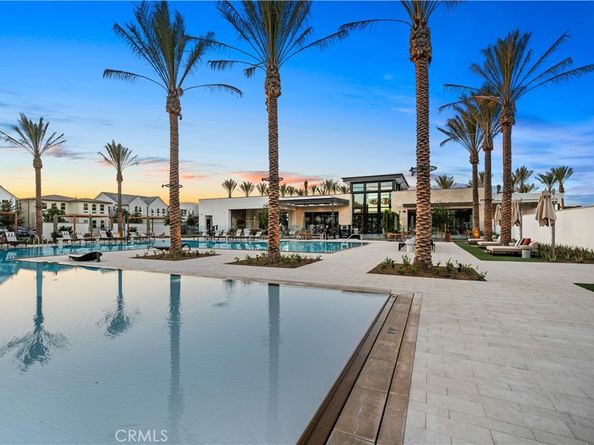 121 Reyes Alley, Lake Forest CA 92630