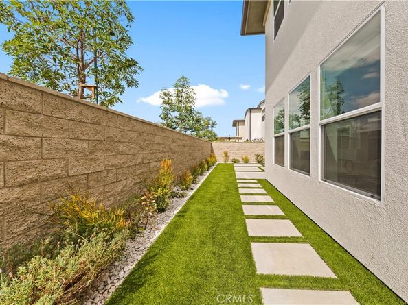 121 Reyes Alley, Lake Forest CA 92630