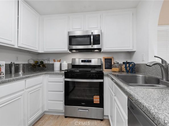 21175 Gladiolos, Lake Forest CA 92630