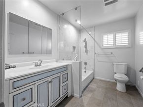 2739 Denmead, Lakewood CA 90712