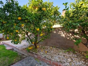 2739 Denmead, Lakewood CA 90712