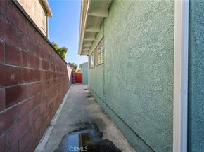 2739 Denmead, Lakewood CA 90712