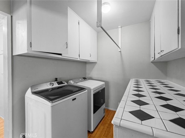 2739 Denmead, Lakewood CA 90712