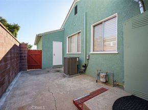 2739 Denmead, Lakewood CA 90712