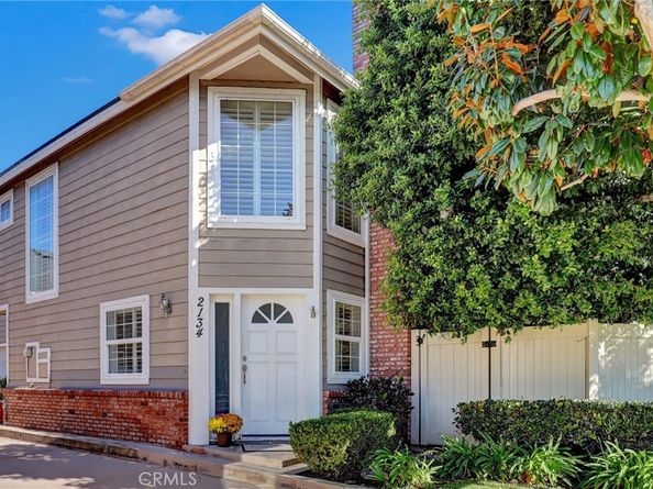 2134 Sabot, Costa Mesa CA 92627