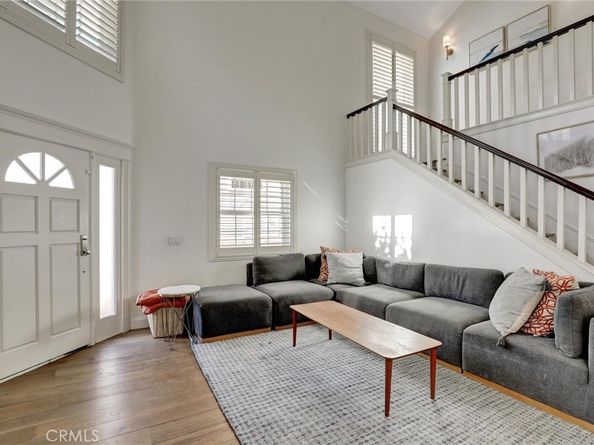 2134 Sabot, Costa Mesa CA 92627