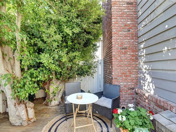 2134 Sabot, Costa Mesa CA 92627