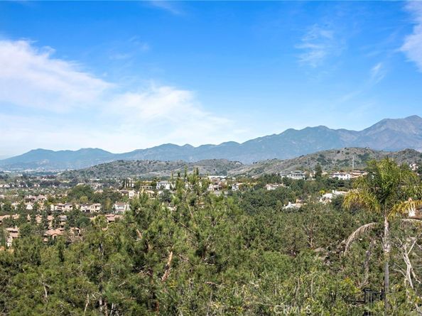 7 Broken Arrow, Ladera Ranch CA 92694