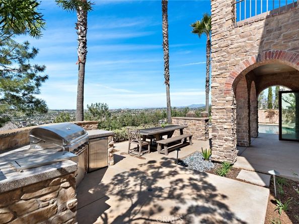 7 Broken Arrow, Ladera Ranch CA 92694