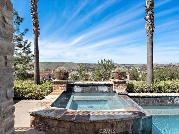 7 Broken Arrow, Ladera Ranch CA 92694