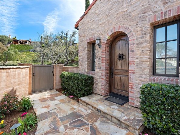 7 Broken Arrow, Ladera Ranch CA 92694