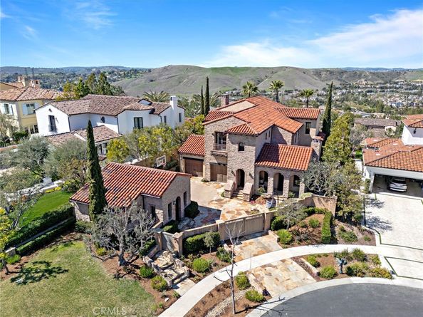 7 Broken Arrow, Ladera Ranch CA 92694