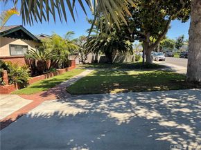 268 E 18th Street, Costa Mesa CA 92627