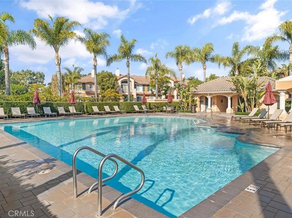 1703 Solvay Aisle 106, Irvine CA 92606