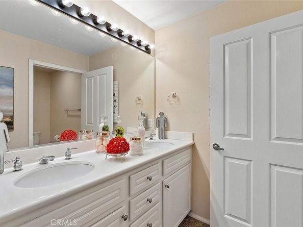 1703 Solvay Aisle 106, Irvine CA 92606