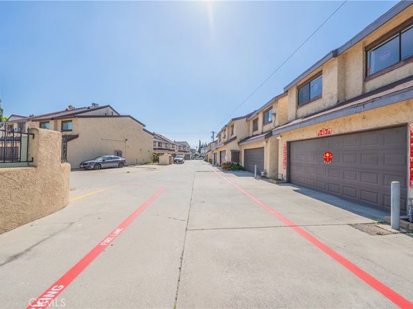 9471 Cortada, El Monte CA 91733