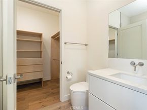 822 S Plymouth 4, Los Angeles CA 90005