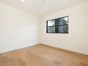 822 S Plymouth 4, Los Angeles CA 90005