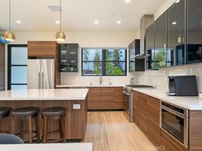 822 S Plymouth 4, Los Angeles CA 90005