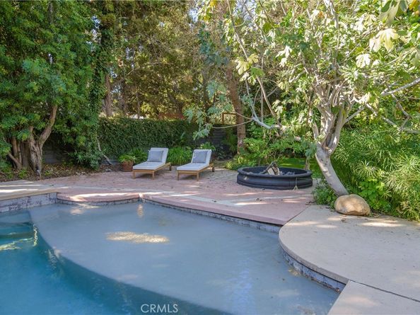 9701 Bothwell Road, Northridge CA 91324