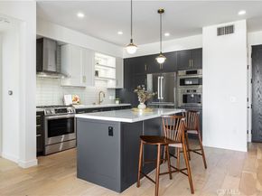 1333 S Orange Grove Avenue 111, Los Angeles CA 90019