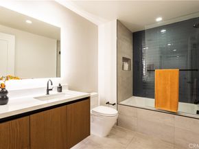 1333 S Orange Grove Avenue 111, Los Angeles CA 90019