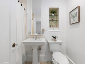 315 W 3rd Street 301, Long Beach CA 90802