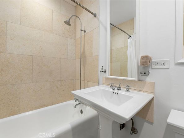 315 W 3rd Street 301, Long Beach CA 90802