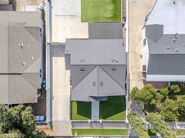 1130 W Chestnut, Santa Ana CA 92703