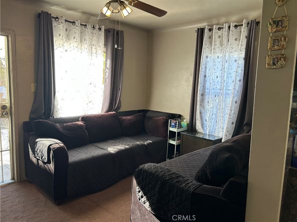 2011 E Elizabeth, Compton CA 90221