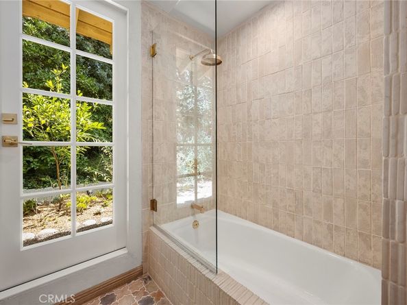 10162 La Sierra, North Tustin CA 92705