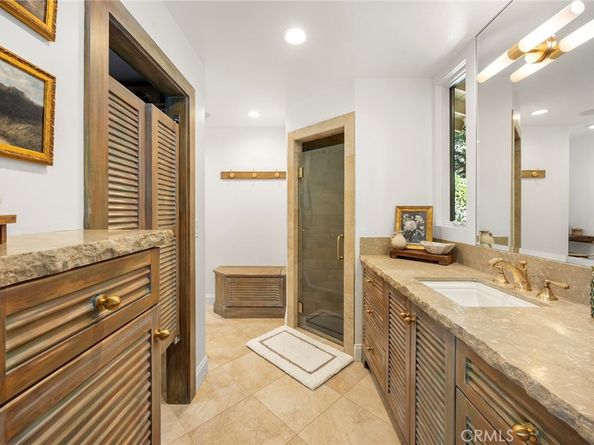 10162 La Sierra, North Tustin CA 92705