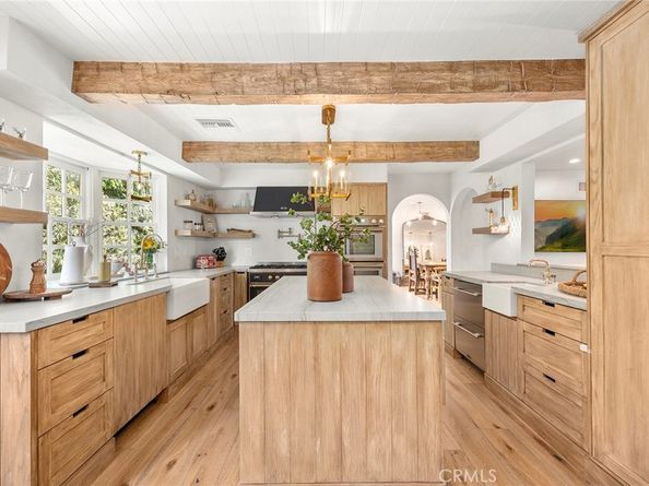 10162 La Sierra, North Tustin CA 92705