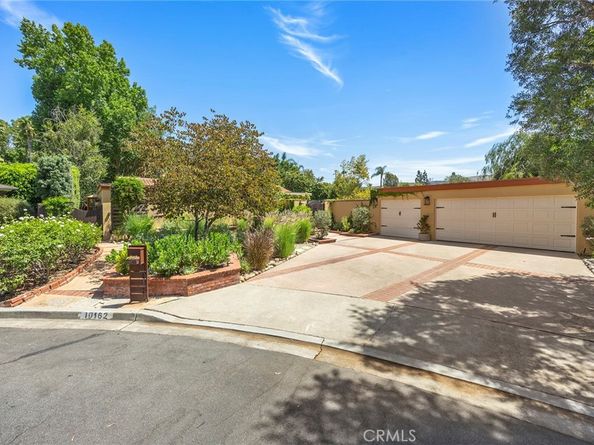 10162 La Sierra, North Tustin CA 92705