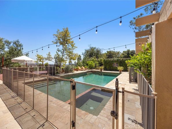 10162 La Sierra, North Tustin CA 92705