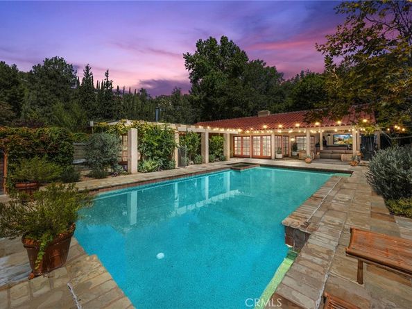 10162 La Sierra, North Tustin CA 92705