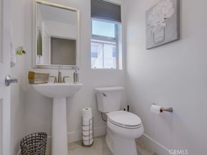 104 Alder Ridge, Lake Forest CA 92610