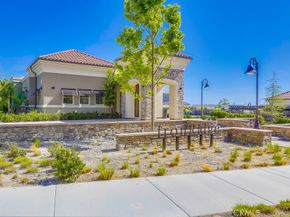 104 Alder Ridge, Lake Forest CA 92610