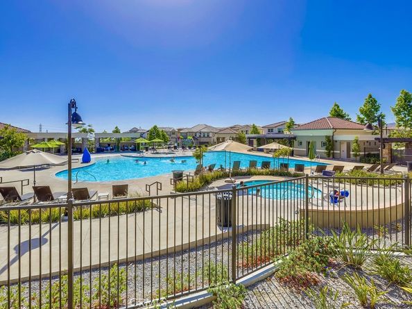 104 Alder Ridge, Lake Forest CA 92610