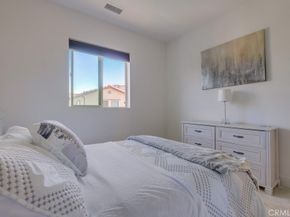 104 Alder Ridge, Lake Forest CA 92610