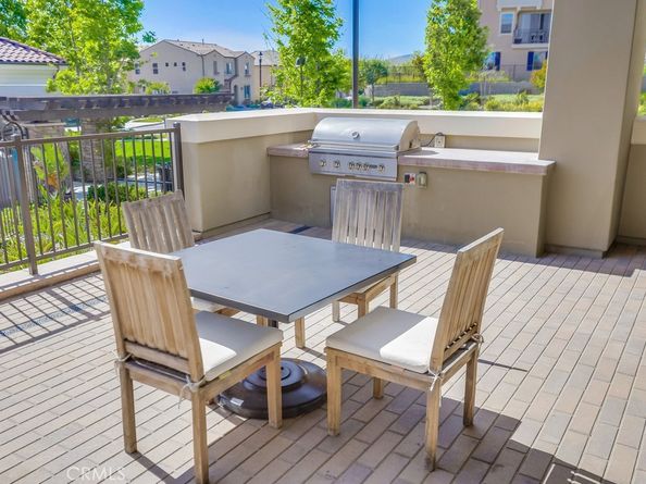 104 Alder Ridge, Lake Forest CA 92610