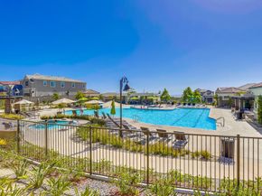 104 Alder Ridge, Lake Forest CA 92610