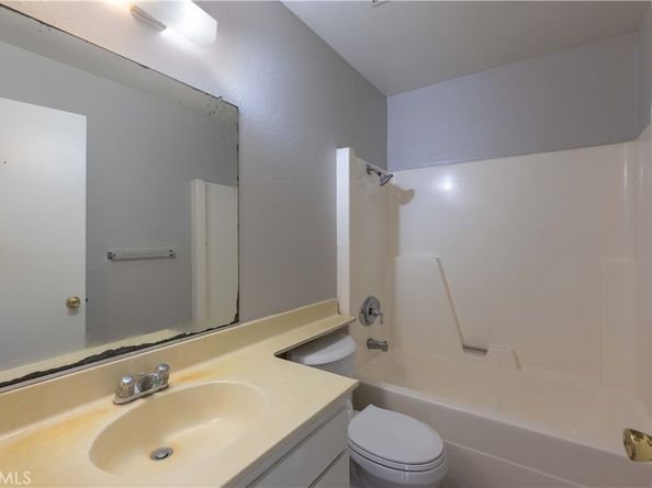 2346 Hayes Avenue, Long Beach CA 90810