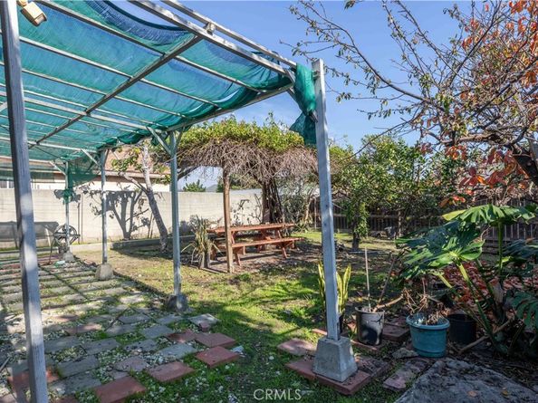 2346 Hayes Avenue, Long Beach CA 90810