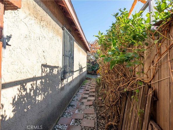 2346 Hayes Avenue, Long Beach CA 90810