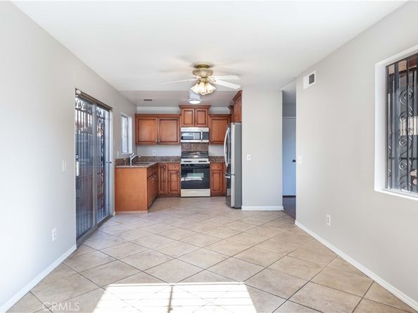 2346 Hayes Avenue, Long Beach CA 90810